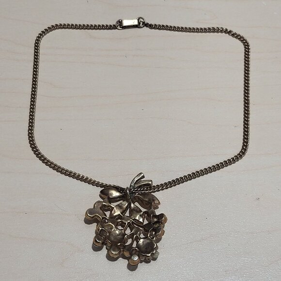 Vintage Clustered Floral Pendant Necklace Gold Tone - Picture 7 of 14